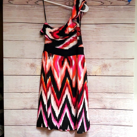 Summer Dress One Shoulder Dress by Wrapper Stretchy Flowy - Picture 2 of 11